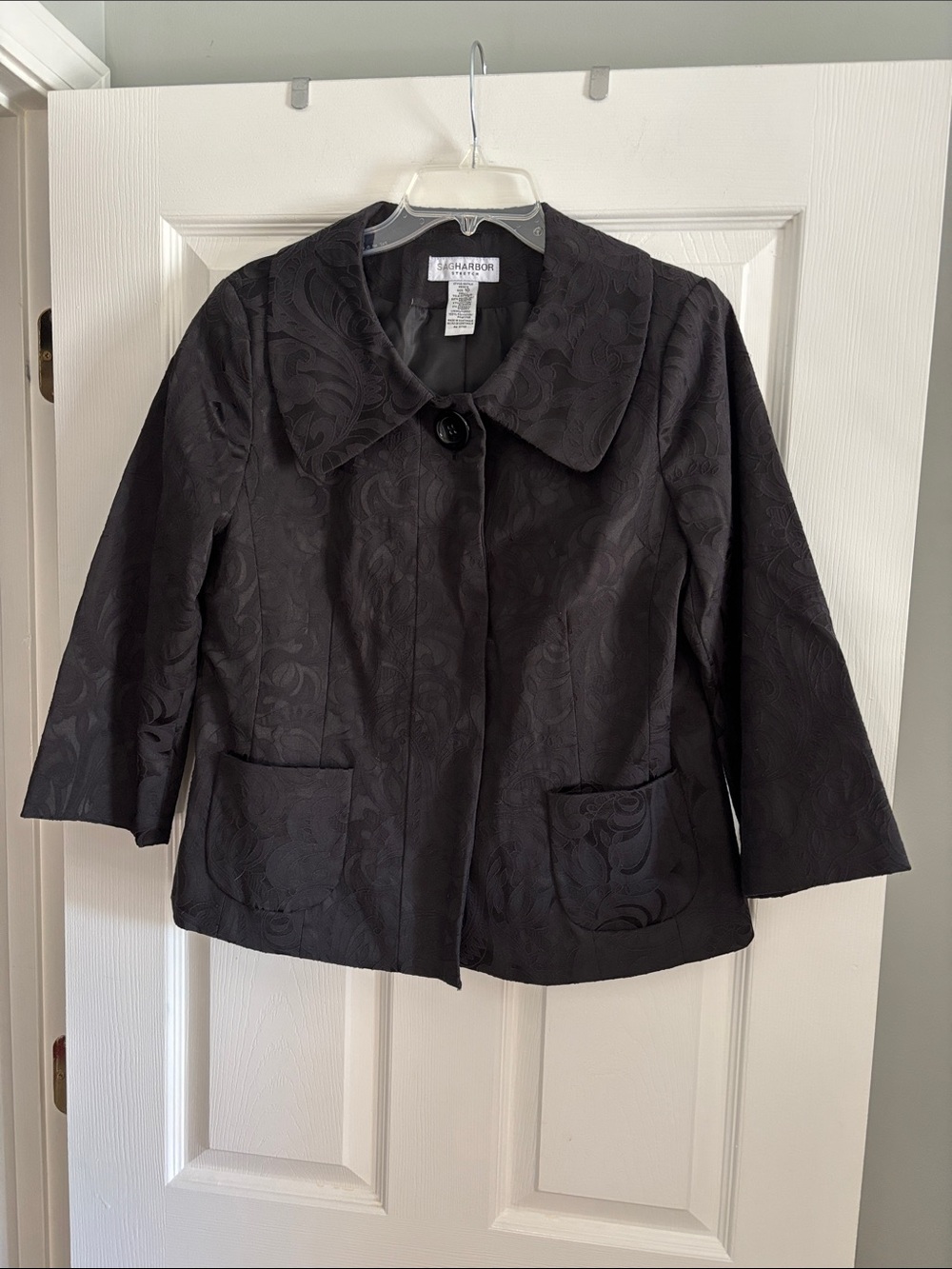 Sag Harbor Black Jacquard Short Blazer